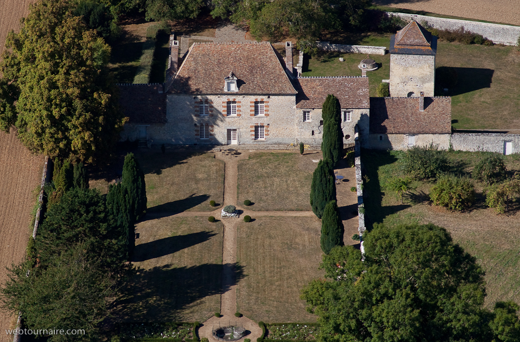Belle demeure entre Chaumont et Trie Château