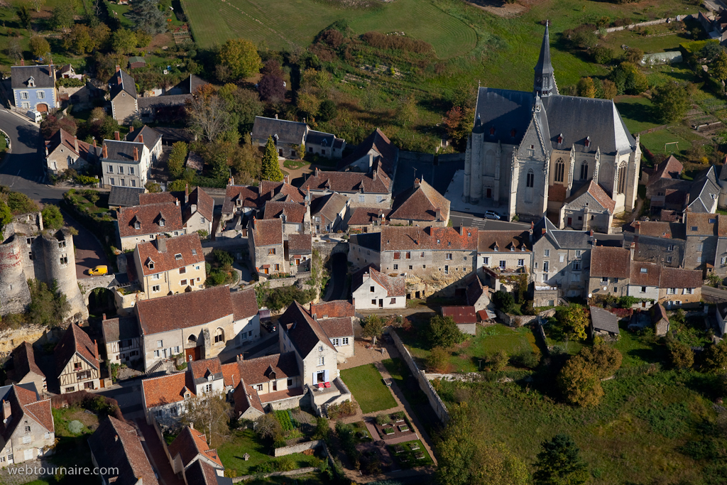 Montrésor - Indre et Loire - 37