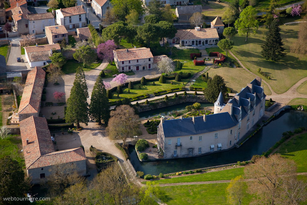 Salles - deux Sèvres - 79