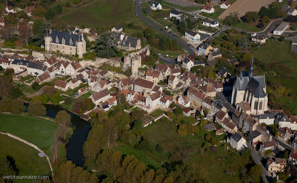 Montrésor - Indre et Loire - 37