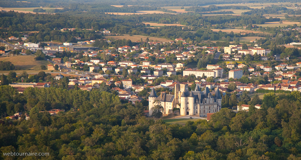 La Rochefoucauld - Charente - 16